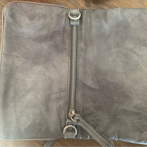 💥SOLD💥Liebeskind Clutch - Picture 4 of 6